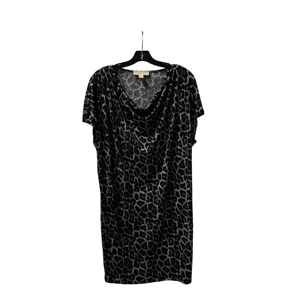 Michael Kors S short sleeve grey black animal print wider top narrow hemline euc